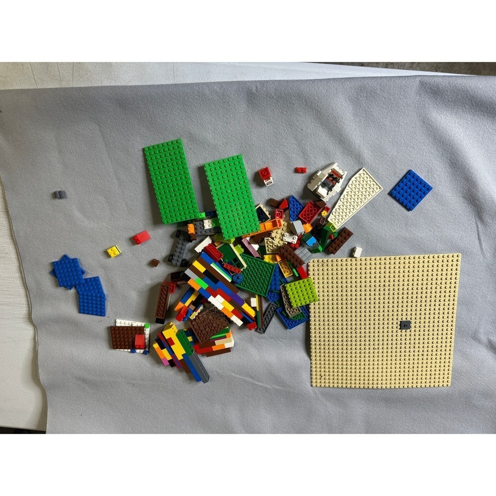 LEGO Mixed Lot Bulk Bricks Baseplates Plates Wheels Assorted Colors‎ 86348